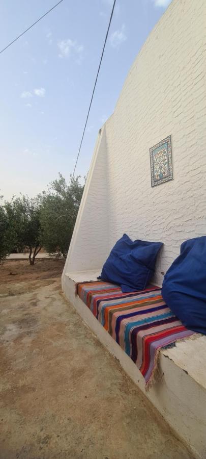 Typique Appartement Houmt Souk  Exteriör bild